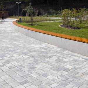 Betonstein Pflaster grau-schwarz