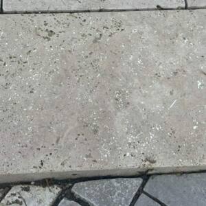 Naturstein Blockstufe Travertin gelbbeige