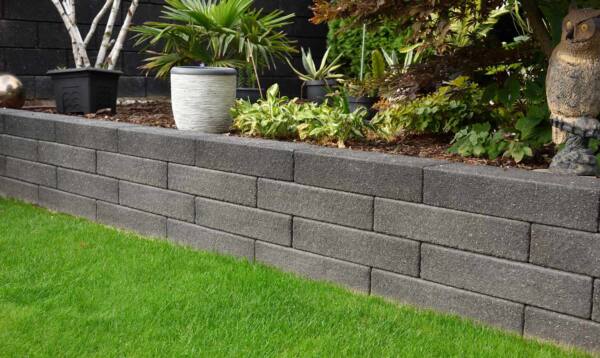 Betonstein Abdeckstein anthrazit