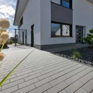 Beton Pflaster hellgrau