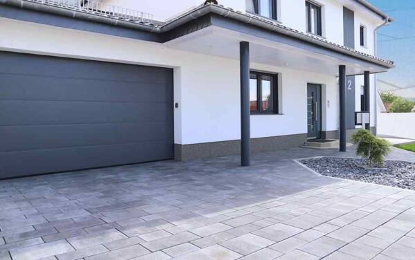 Betonstein Pflaster grau-anthrazit