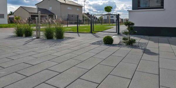 Beton Pflaster grau